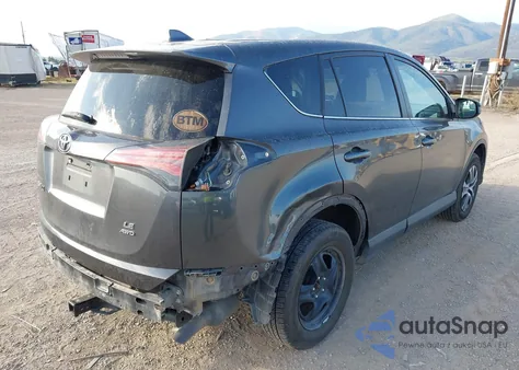 2018 Toyota Rav4 Le z USA, uszkodzony, nr VIN 2T3BFREV3JW739795